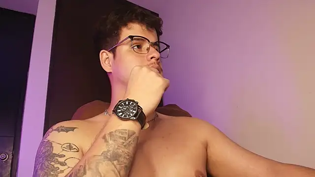 Chat +18 de BjornSteel ao vivo