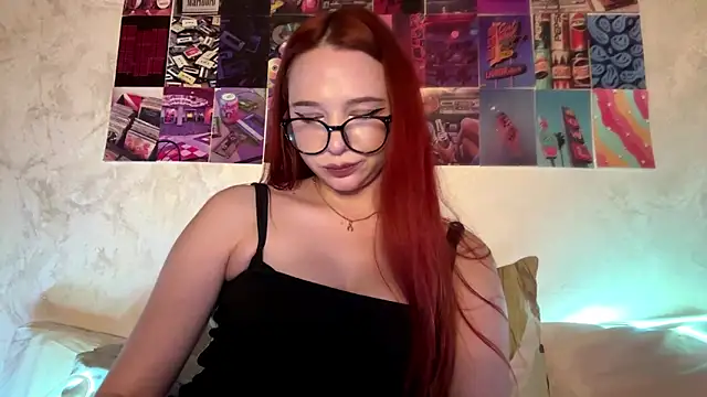 AttiCrystal Adlı Modelin Canlı XXX Sohbeti