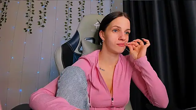 KarlaSim 라이브 XXX 채팅