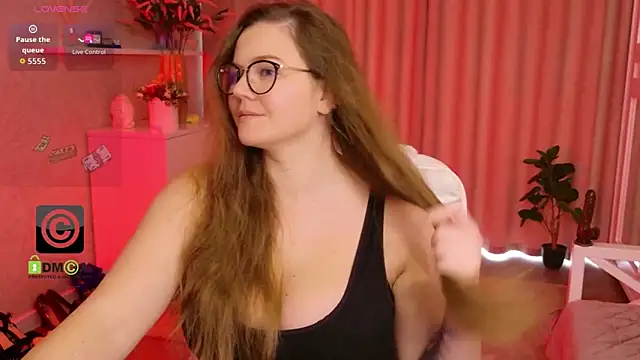 KellyKleine live XXX chat