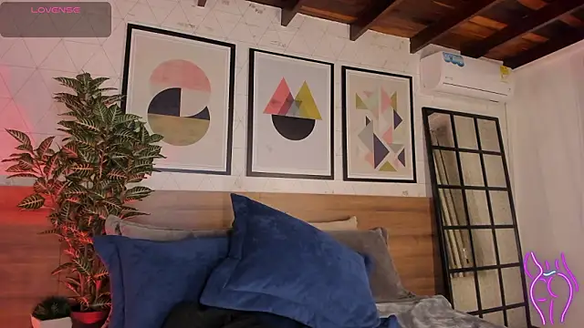 Chat XXX en directo de MiaKay1