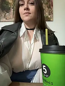 CrazyTori: онлайн-секс-чат