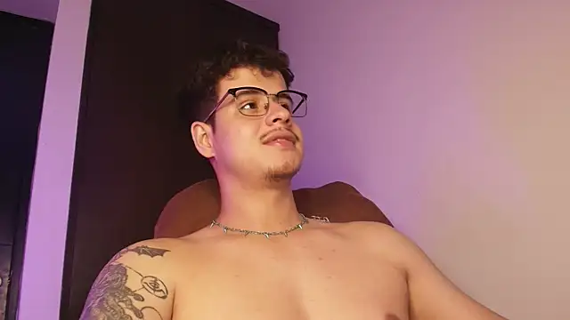 BjornSteel webkamerás műsora