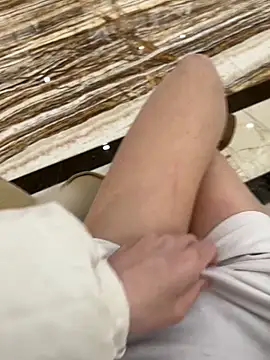 Chat XXX en directo de littleqiu