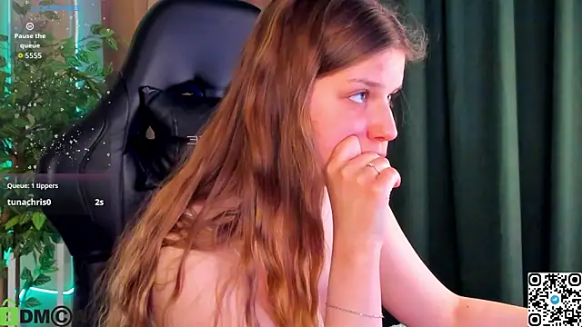 crispy_amber Live XXX-Chat