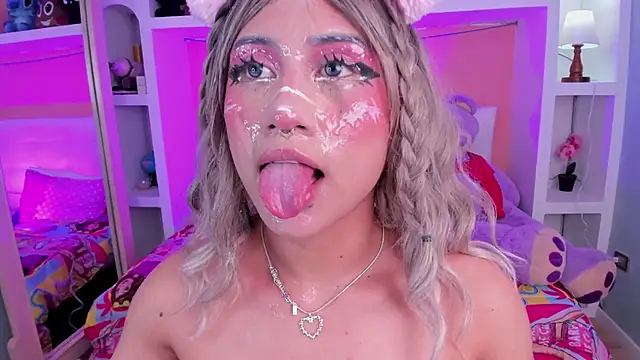 miss___megan Adlı Modelin Canlı XXX Sohbeti