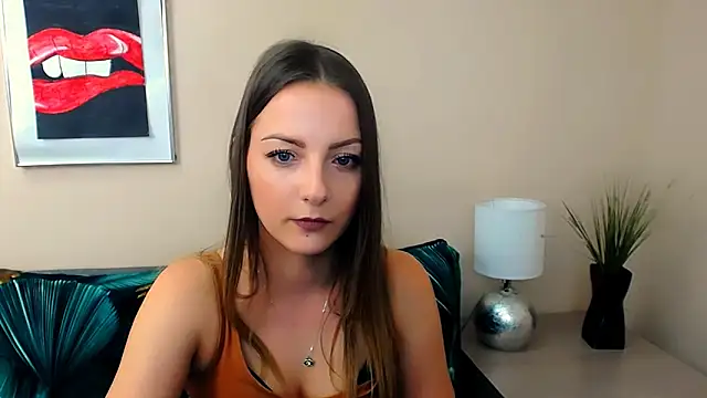 NatalieSexy Adlı Modelin Canlı XXX Sohbeti