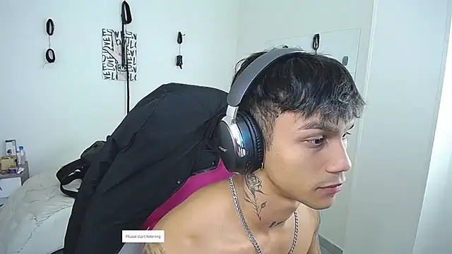 Leonard_Price Chat XXX in diretta