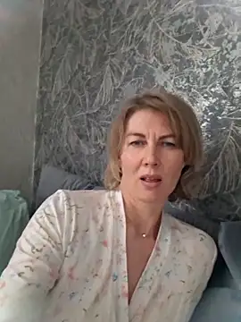 stellahere8's Live XXX Chat