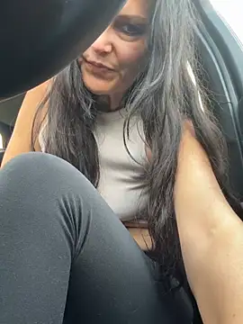 -OLYA- Chat XXX in diretta