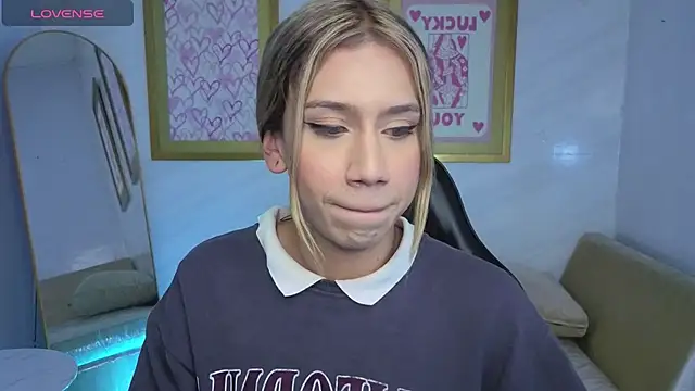 Pertunjukan Kamera Web Evy_Luxx_v