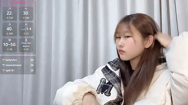 D-Dandan: απευθείας συνομιλία ΧΧΧ