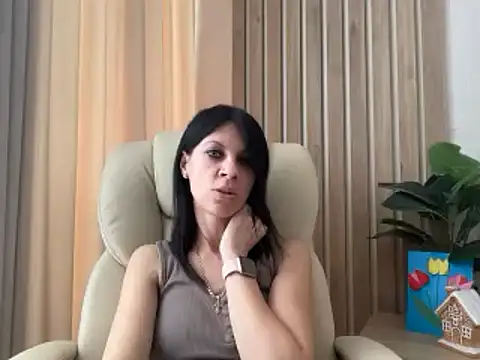 InjaAtHome: απευθείας συνομιλία ΧΧΧ