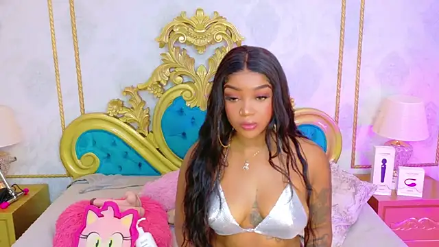 XXX chat uživo modela SalomeRestrepo