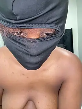 XXX chat uživo modela Nicole_bash