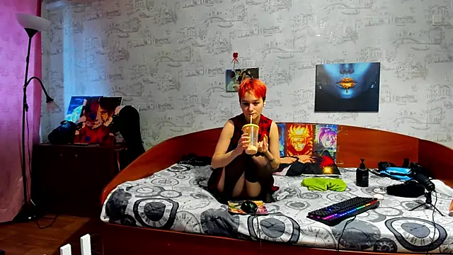 KagamiTayga Adlı Modelin Canlı XXX Sohbeti