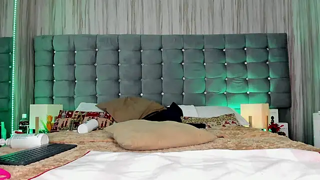 Poacahontasfg's Webcam Show