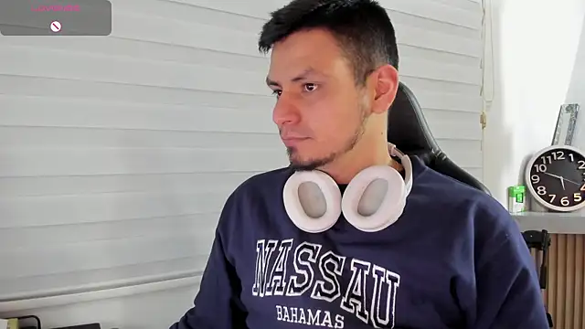 Rick_AdamsのライブXXXチャット