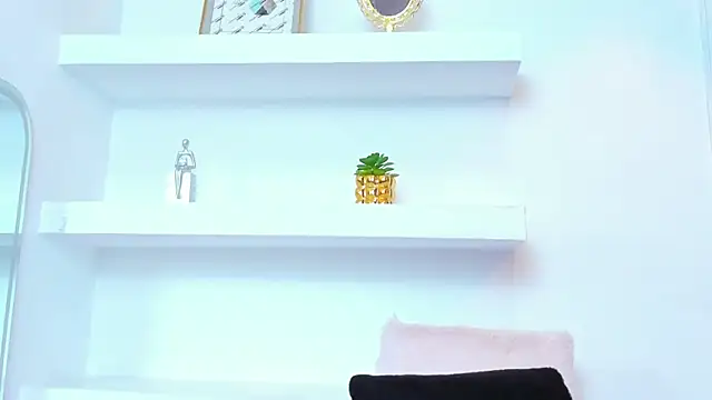 IsabellaMonet: онлайн-секс-чат