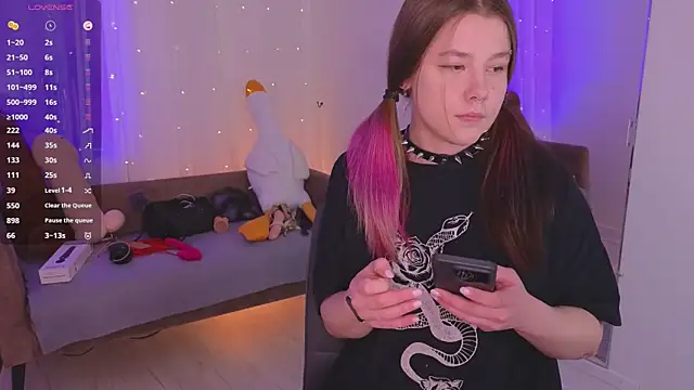 Онлайн чат XXX Mira_Falls