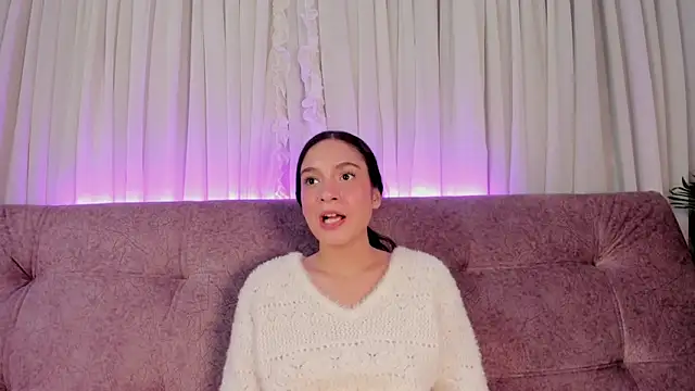 violet_77711's Live XXX Chat