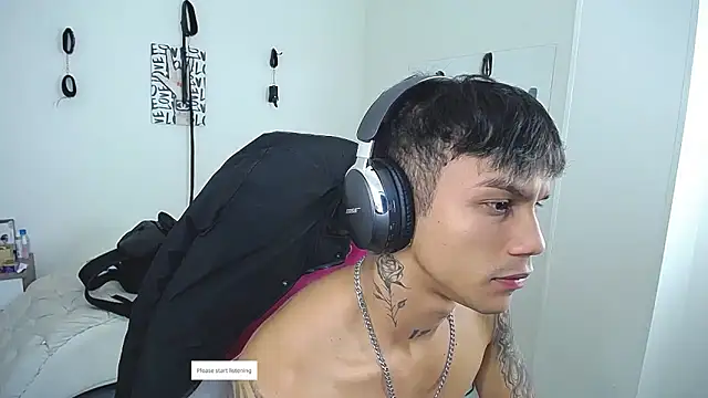 Онлайн чат XXX Leonard_Price