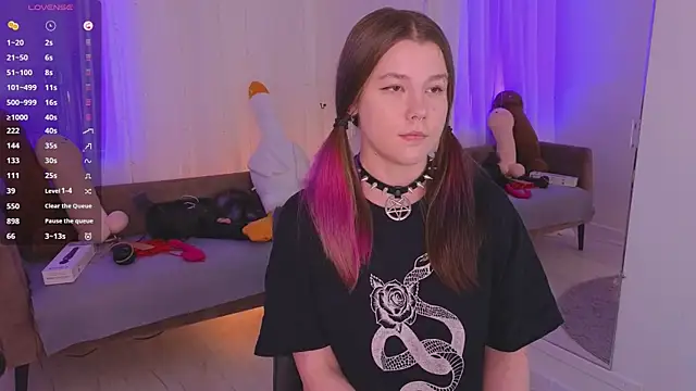 Chat XXX en directo de Mira_Falls