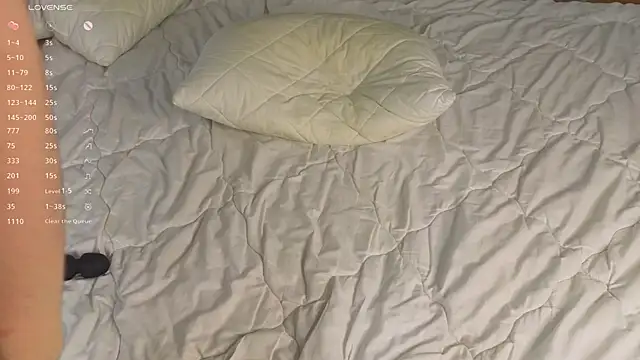 TiffinyMergist 即時 XXX 聊天