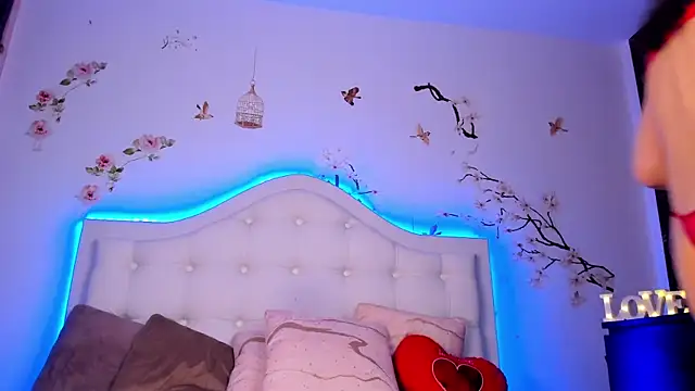 TinyBlair's Live XXX Chat