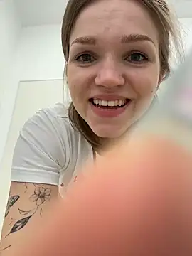 StreetSquirt 现场XXX聊天