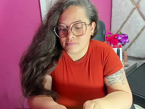 Czat XXX na żywo – Sarah_Boobs_