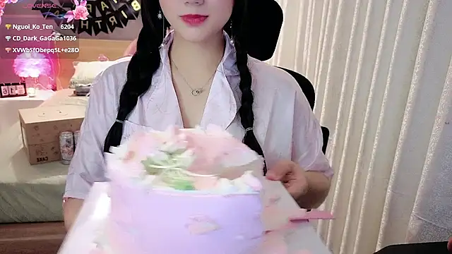 XXX chat uživo modela JENNIE-16