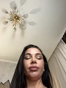 StripBianka 现场XXX聊天