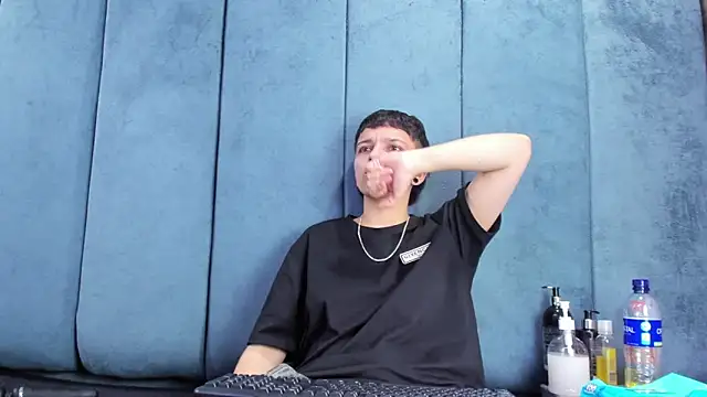 Chatroom XXX en direct de Megan_Thompson_