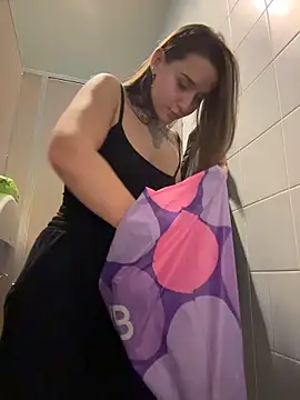 KishaMur live XXX chat