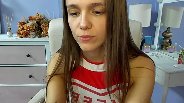 dirtyxEmily Chat XXX in diretta