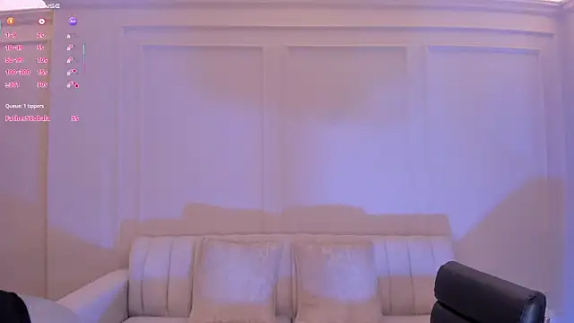 TaraLawrence Chat XXX in diretta