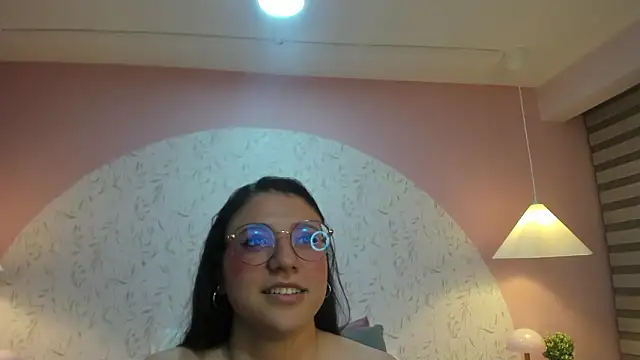 Angelie_Rosebrm Chat XXX in diretta