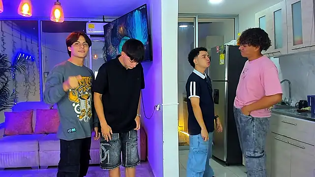 Houseofwarrios Chat XXX in diretta