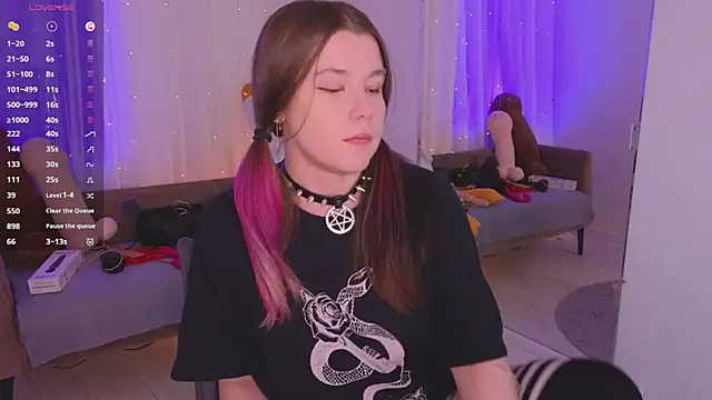 Mira_Falls' Live XXX Chat