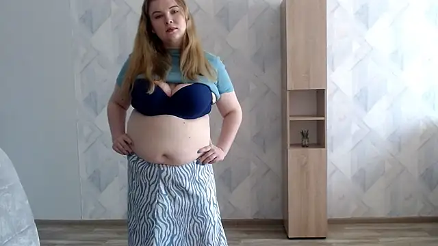 Melina_Hot09: онлайн-секс-чат