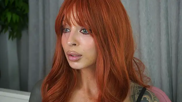 LanaReals live XXX chat