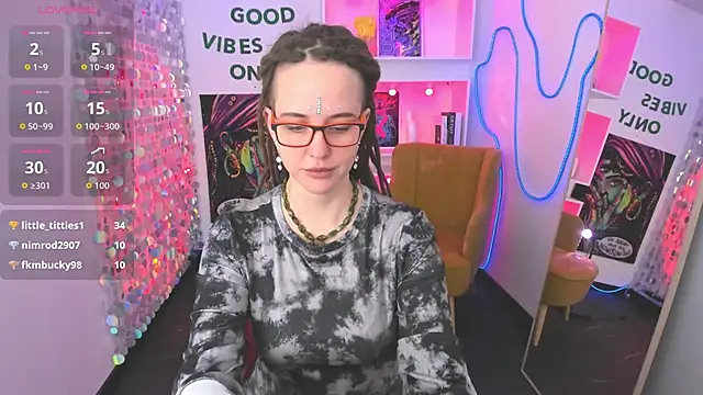 LisaFoxy_y: онлайн-секс-чат