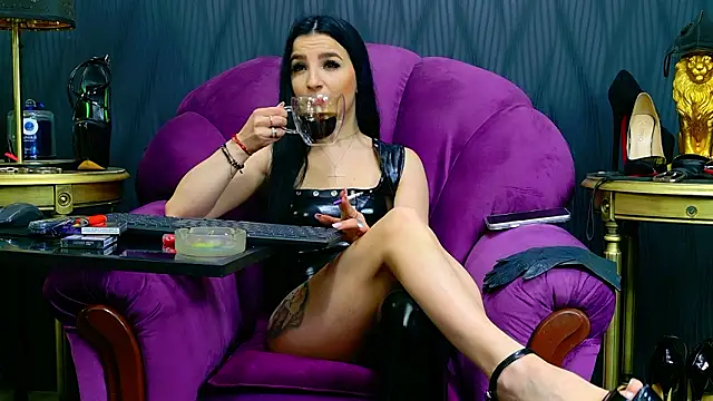 VivianReeve Chat XXX in diretta