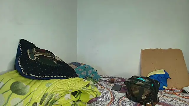 Chat +18 de luisahot_9727 ao vivo