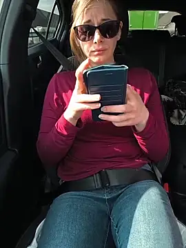 Squirtingcouple9094 即時 XXX 聊天