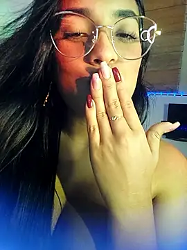 Linda_Saenz_ – Naživo XXX chat