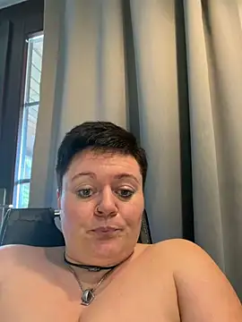 Hairyminka Live XXX-chat