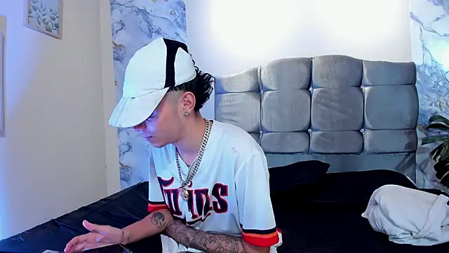 ELL_PBC Chat XXX in diretta