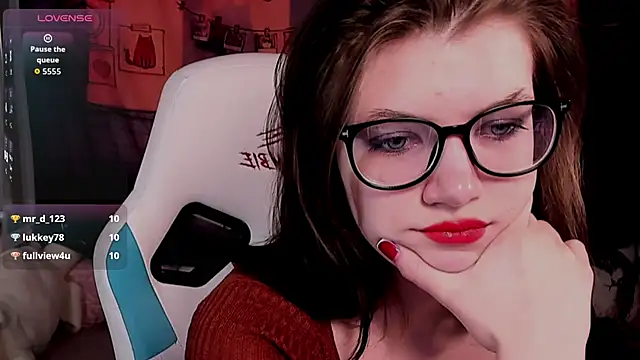 CathyAdams 即時 XXX 聊天